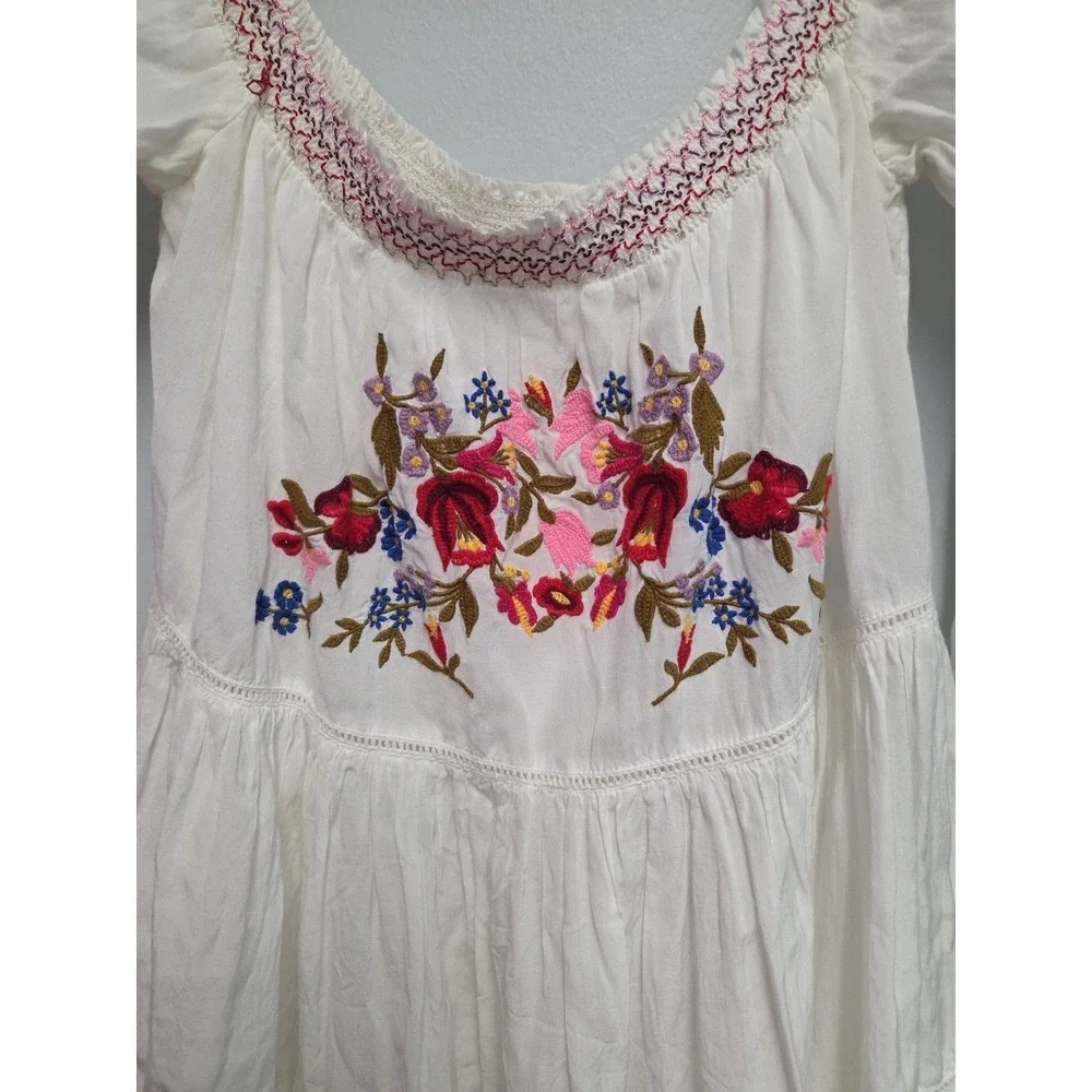 FREE PEOPLE XS Boho White Embroidered Mini Dress Smocked Off Shoulder Sunbeams - Picture 2 of 11
